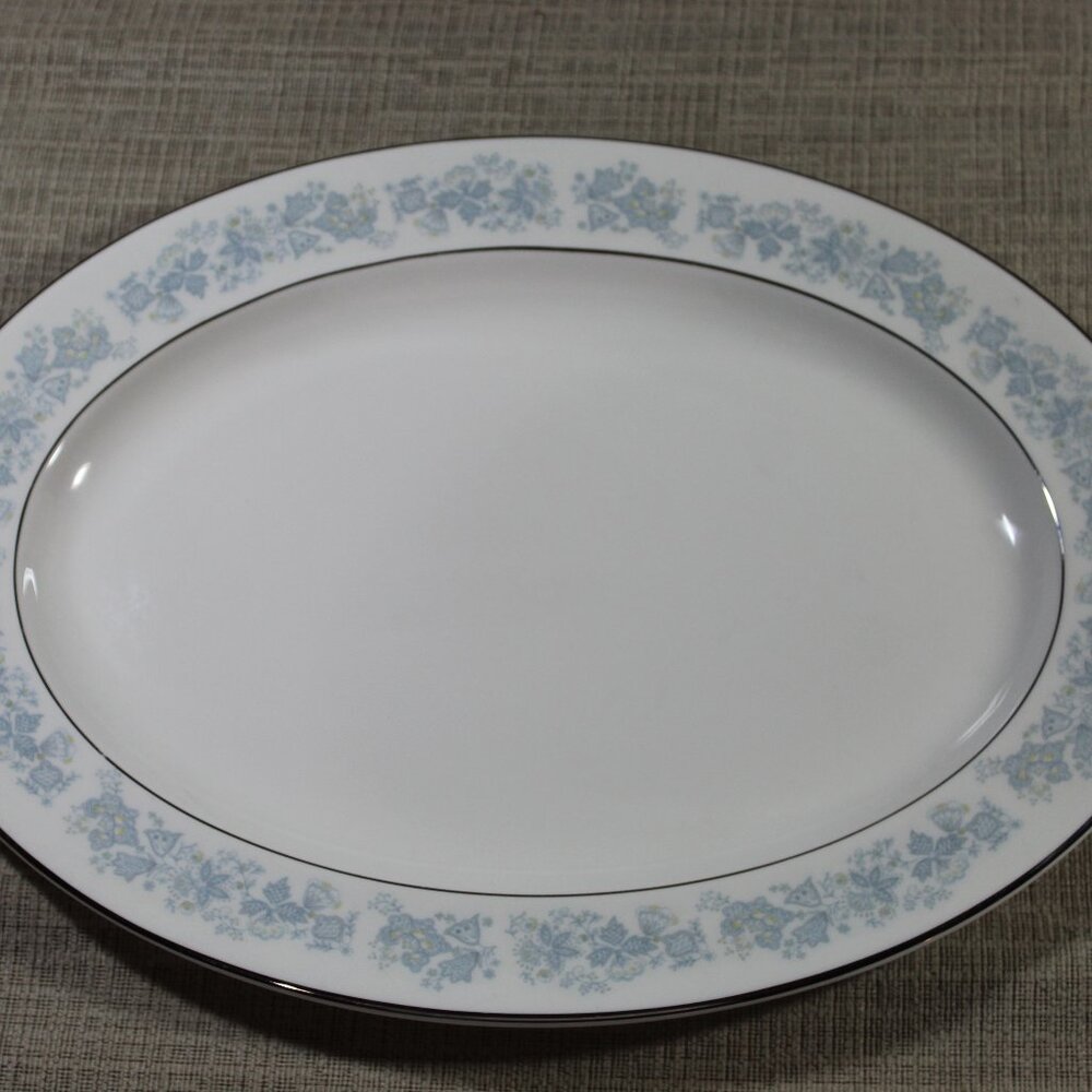 Royal Doulton Meadow Mist 16" Oval Serving Platter English Fine Bone China